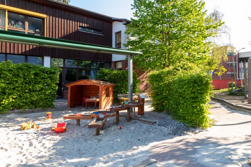 Außenbereich mit Sandbereich