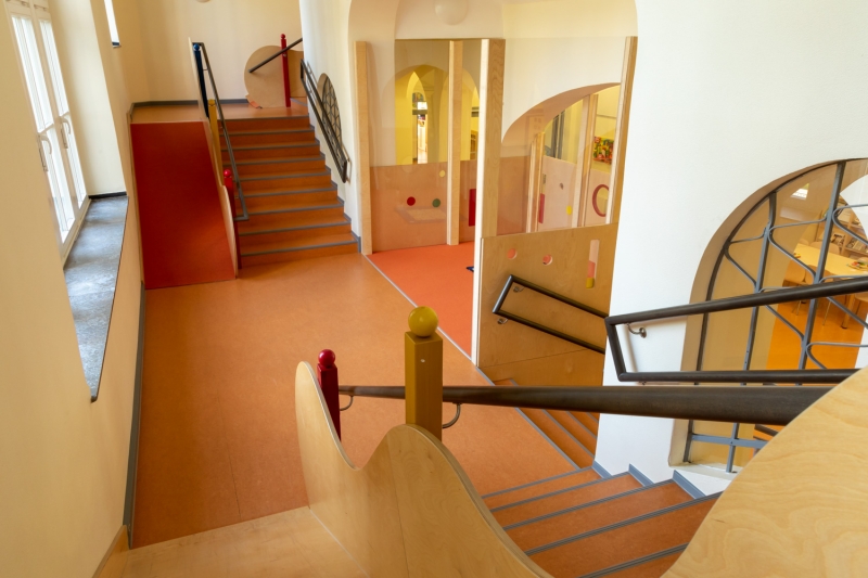Spielbereich im Treppenhaus